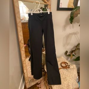 LOWEST PRICE POSSIBLE: Black Oakley Leggings | Size S